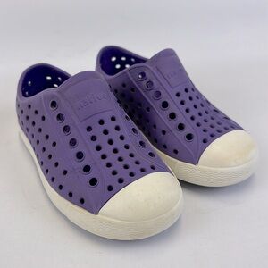 NATIVE Jefferson Purple Waterproof SlipOn Shoes Size C8